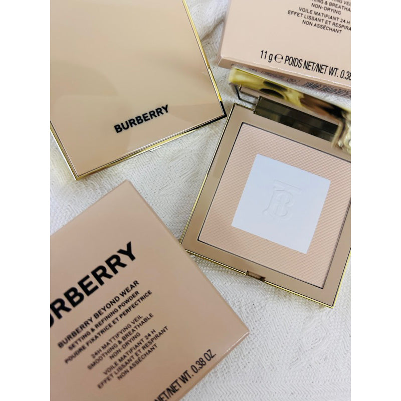BURBERRY Beyond Wear Setting and Refining Powder 02 Medium